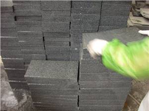 Paving tiles